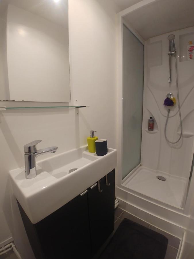 Central & Nice ! 3 Bedrooms, 2 Bathrooms Paris Bagian luar foto